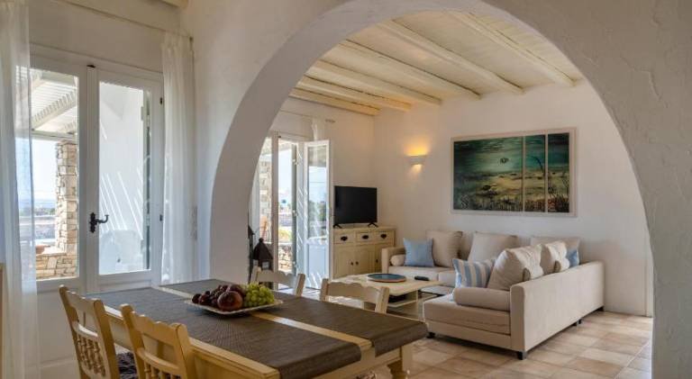 Amazing sea view luxury villa for 6 guests — photo 3
