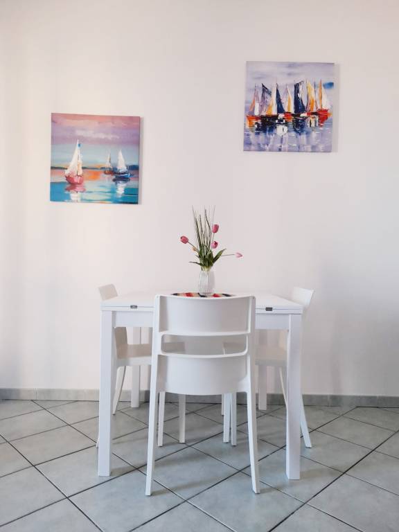 Rental apartment with 2 rooms for 6 persons — photo 3