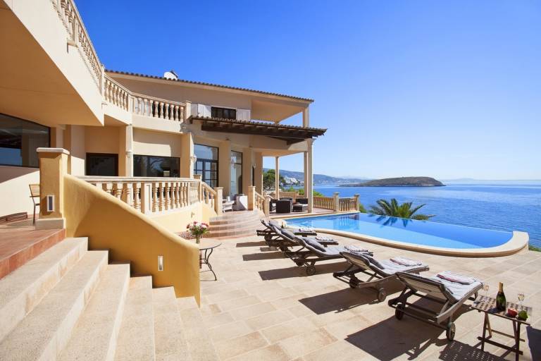 Escape to Luxury Rent Mallorca Villa 1452