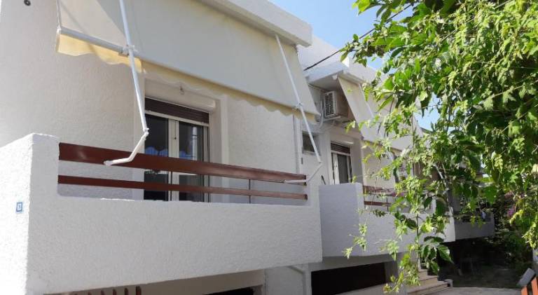 Rental apartment with barbecue | Pets are welcome in Eretria