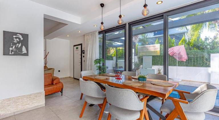 Fully equipped pleasant villa with hot tub, private pool & BBQ | Pets are welcome — photo 3