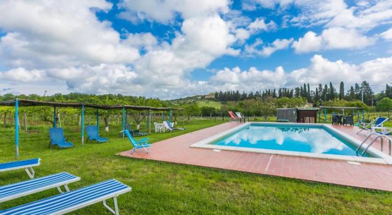 Vacation home with pool | Pet-friendly — photo 3