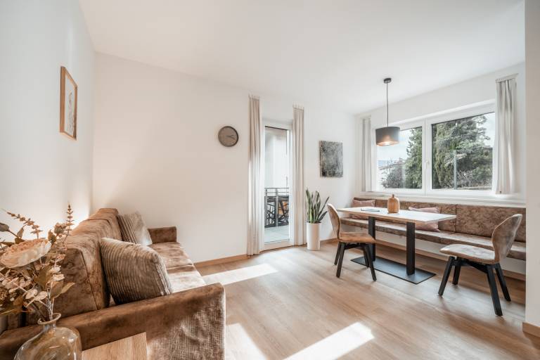 719A Apartments Z1