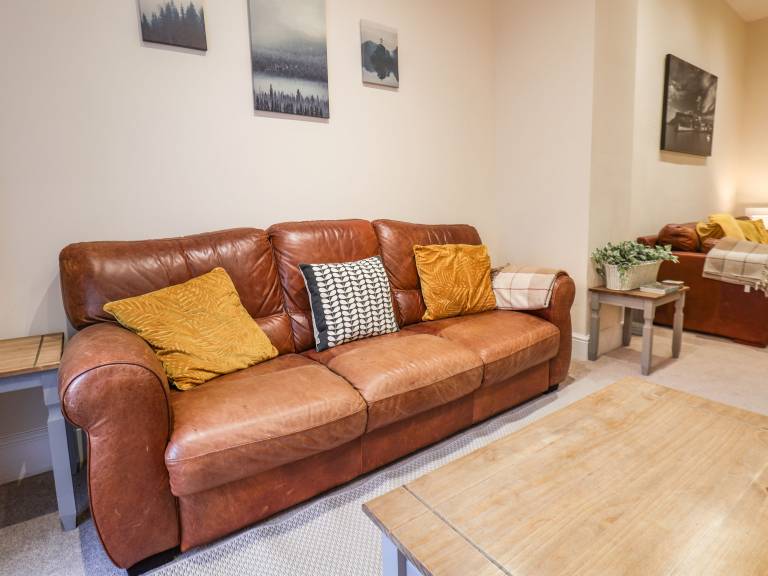 Children-friendly cottage with terrace, garden & jacuzzi | Beach view | Next to the beach | Pets allowed — photo 5