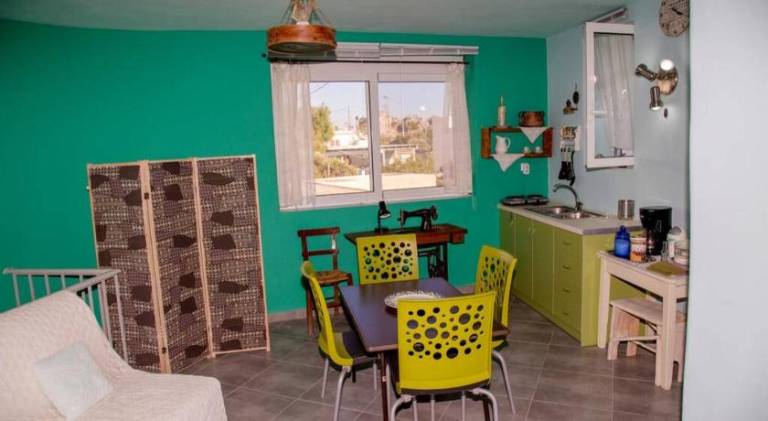 Beautiful house with patio & yard | Suitable for remote work | Pets allowed — photo 4