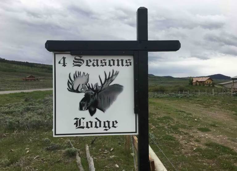 Lodge Cora