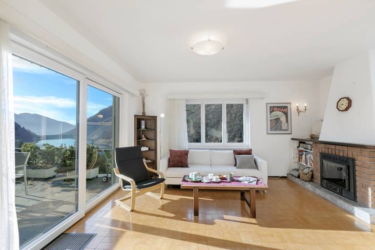 Holiday apartment with garden, barbeque & patio | Mountain view — photo 3