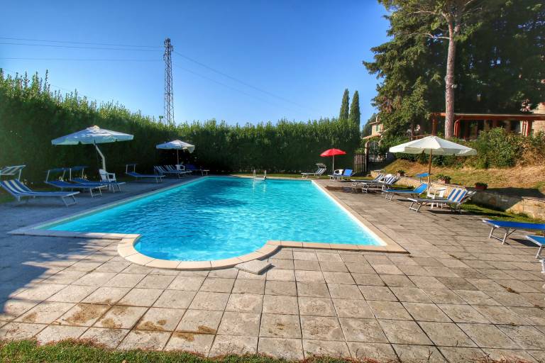 Family-friendly wonderful farm with yard, pool & barbeque | Nature view | Pets are welcome — photo 3