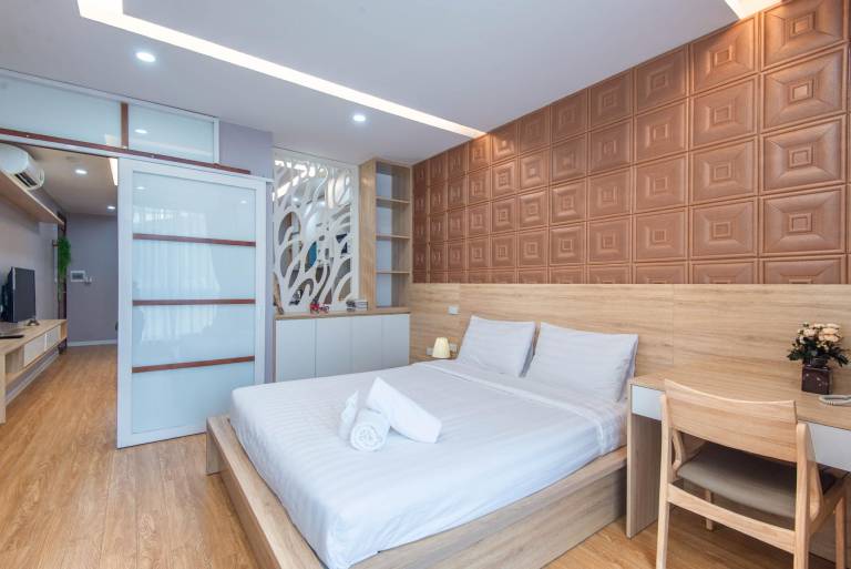 22Housing Hotel & Apartment 9/81 Linh Lang in Hanoi
