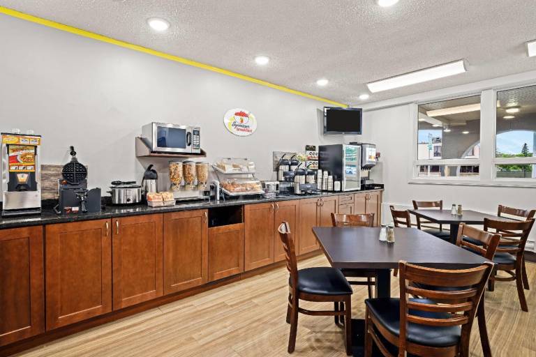 Super 8 By Wyndham Thunder Bay — photo 3