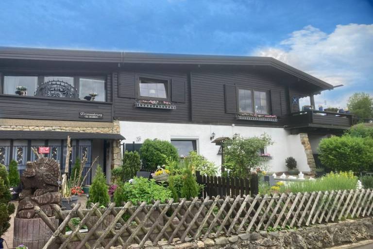 House with barbecue, terrace & garden in Goettingen