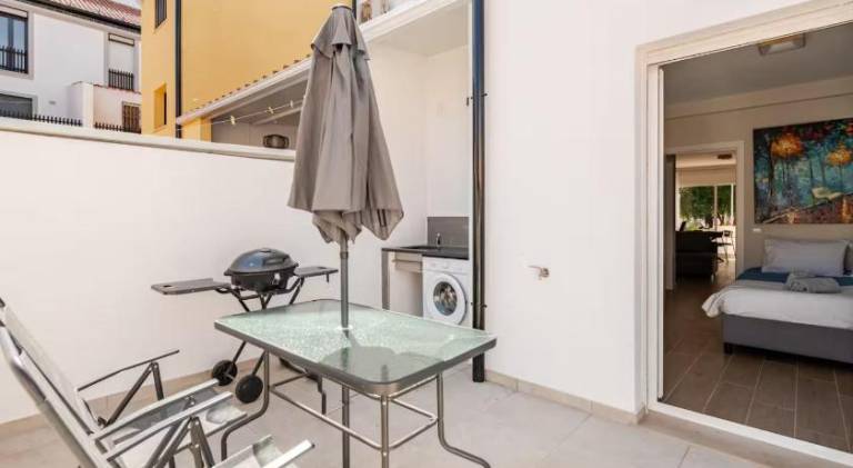 Casa Eden 2BR modern Apartment near Marina! Patio-Porch-WS-BBQ-FAST WIFI! — photo 4