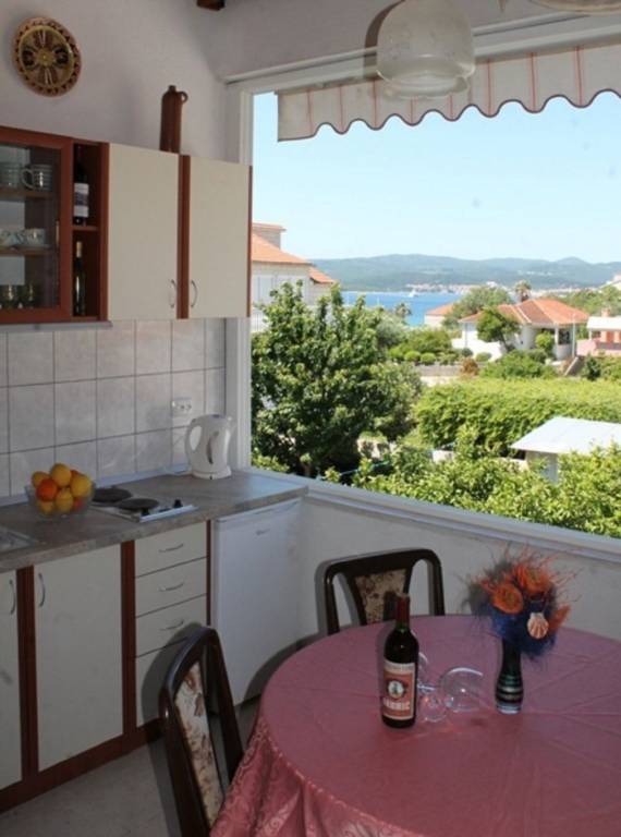 Holiday apartment with barbeque & pool | Sea view | Pet-friendly — photo 5