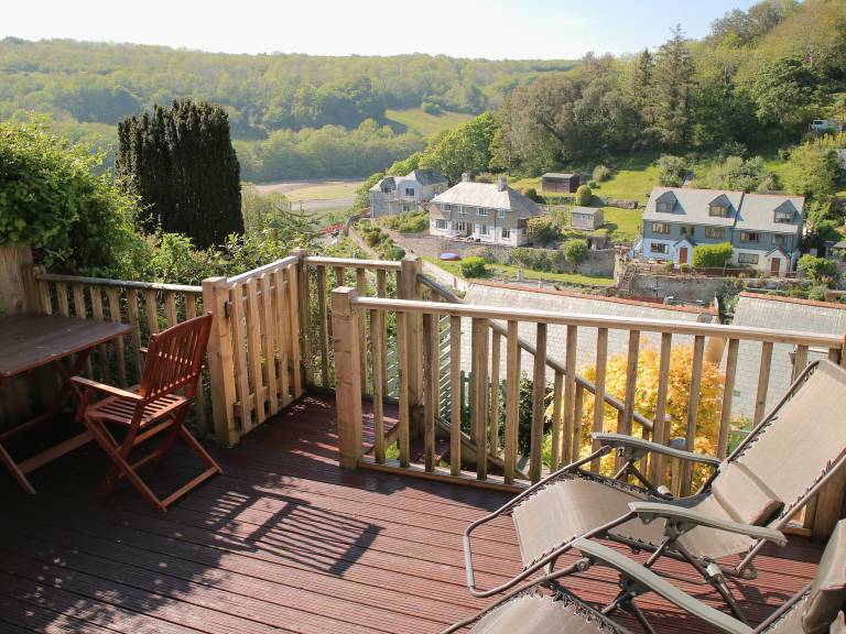 Cottage with terrace & garden | Beach view — photo 3