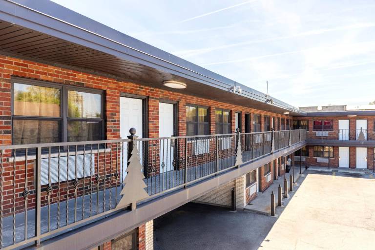 Admiral Motel By OYO Chicago I-94 — photo 2