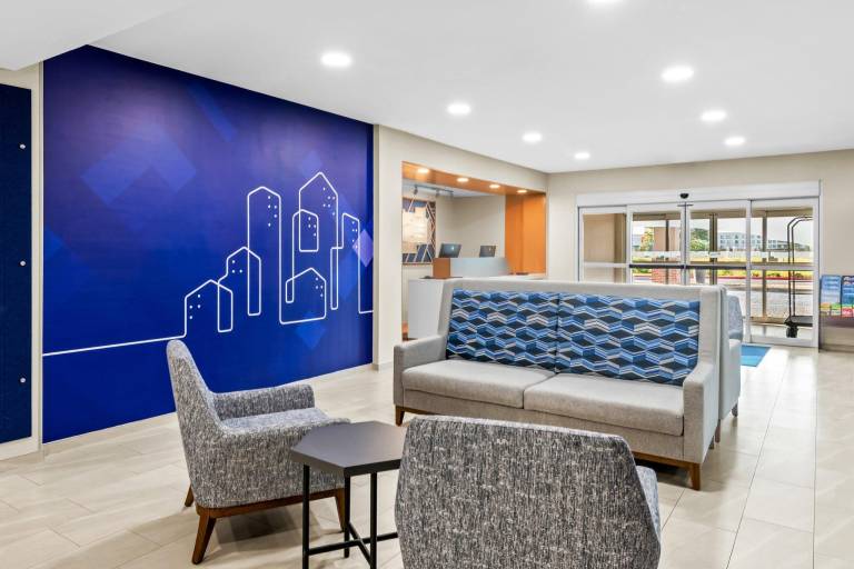 Holiday Inn Express Hotel & Suites Council Bluffs - Convention Center Area By IHG — photo 4