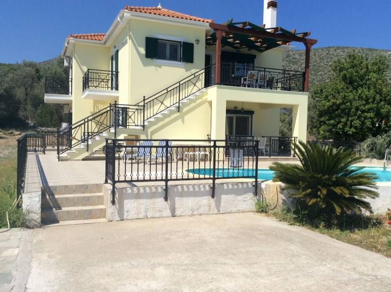 Βίλα  Πυθαγόρειο