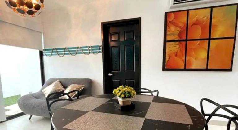 Pleasant vacation home with pool | Pets are welcome — photo 4