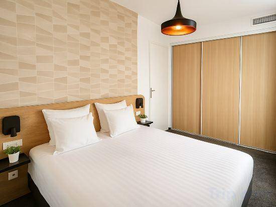 Nemea Appart Hotel Bordeaux Pessac in Pessac