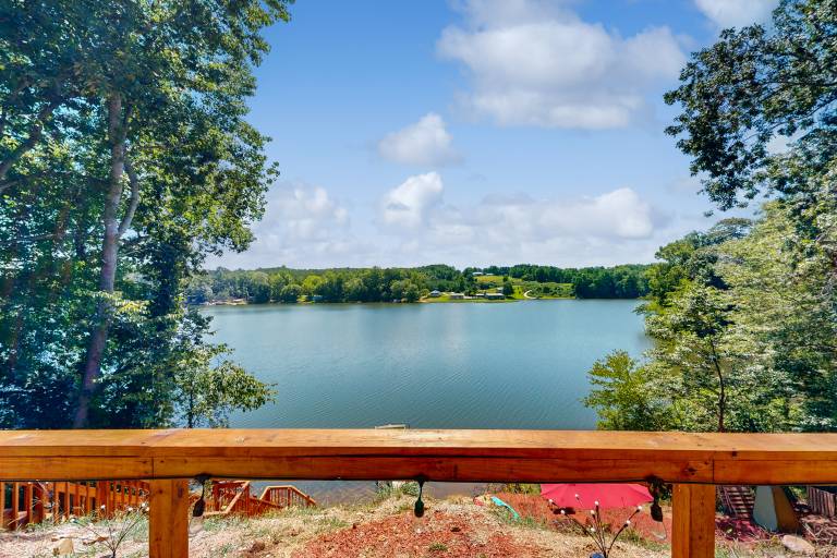 Hot Tub + Fire Pit: Lakeside Getaway, Dogs Welcome — photo 3
