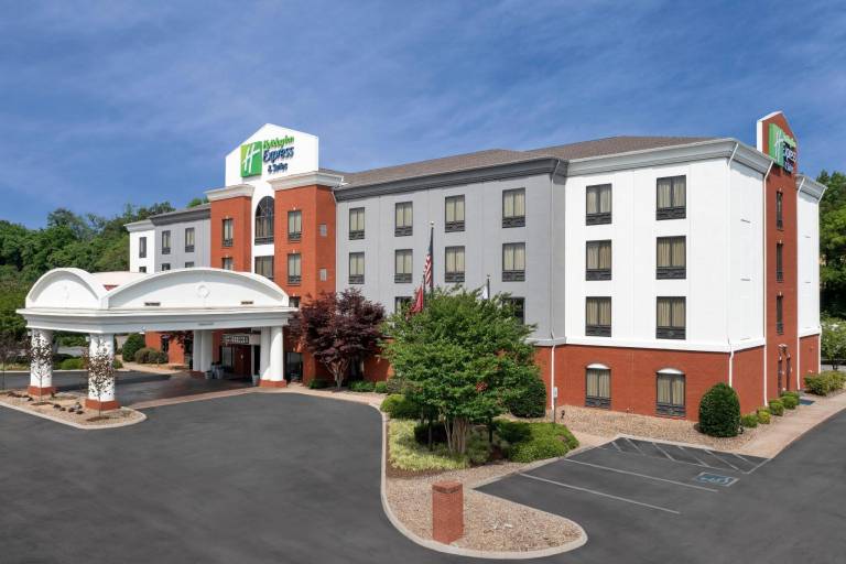 Holiday Inn Express & Suites Knoxville-Clinton By IHG in Clinton, TN