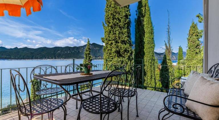 Wonderful Lake View Apartments with Pool with Breakfast GARDASEE — photo 4