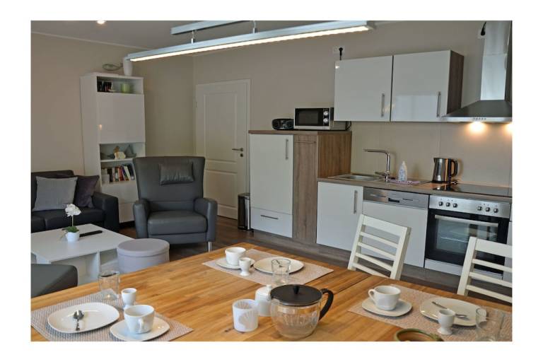 Vacation home with terrace — photo 3