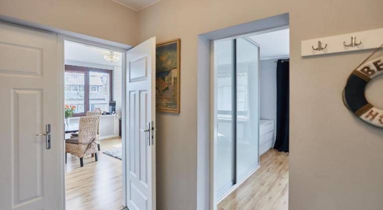Holiday apartment with 2 rooms for 6 persons — photo 4