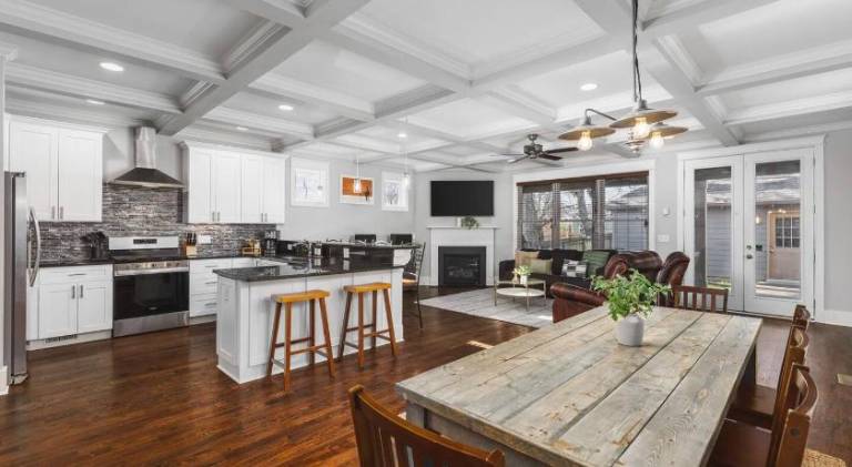 Fully equipped lovely house with grill, patio & yard | Pets are welcome in Nashville, TN