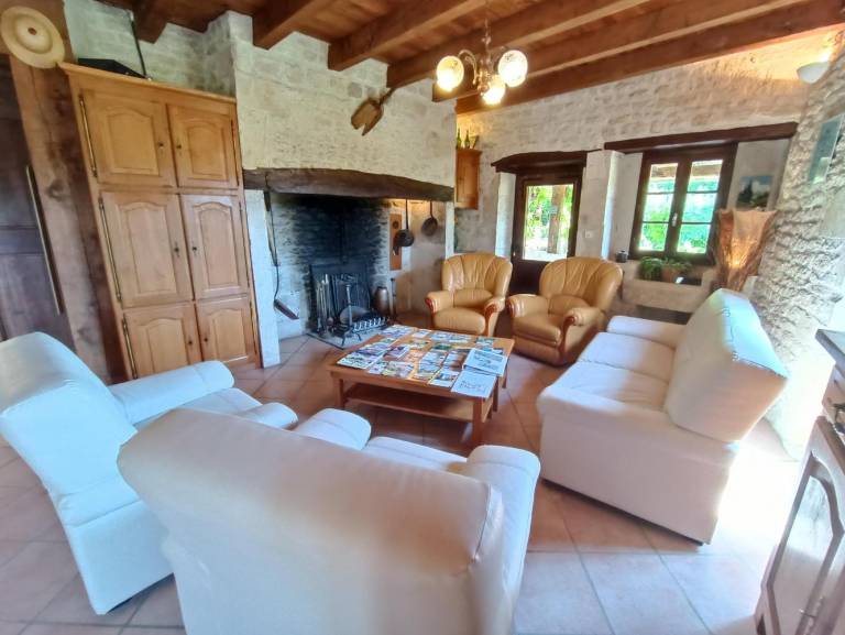 Fully equipped nice gite with private pool, barbecue & yard | Pet-friendly — photo 5