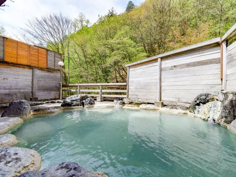 Shirahone Onsen Tsuruya Ryokan