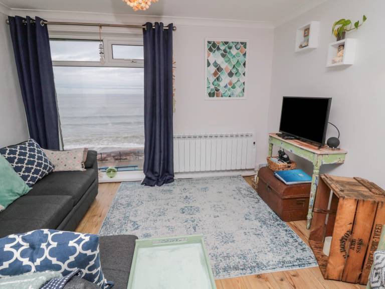 Cottage | Beach view — photo 2