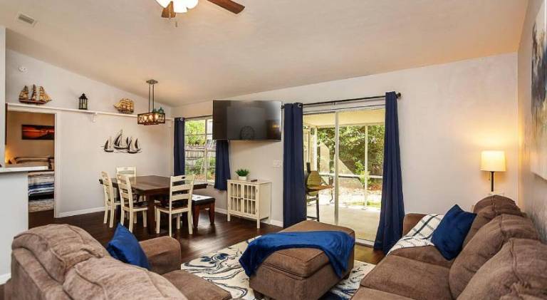 Vacation home with 3 rooms for 8 persons in Gainesville, FL