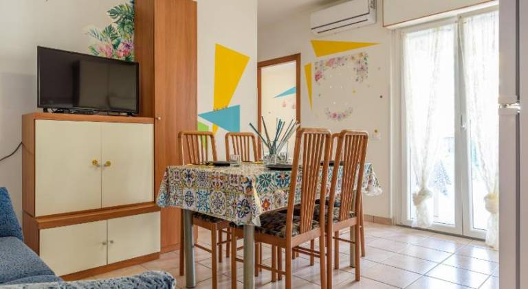 Charming rental apartment with patio | Close to the beach | Pets allowed in Alba Adriatica