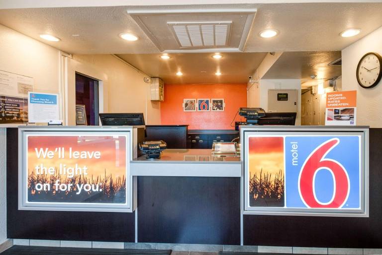 Motel 6 Lenexa, KS - Kansas City Southwest — photo 3