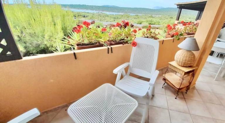 Panoramic apartment 6 beds In Marinella with veranda SEA VIEW — photo 4