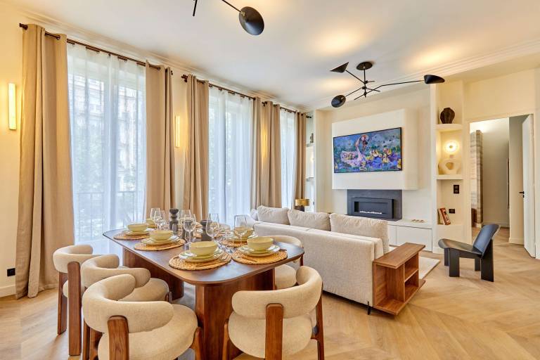 Luxurious AC apartment Beaubourg Le Marais