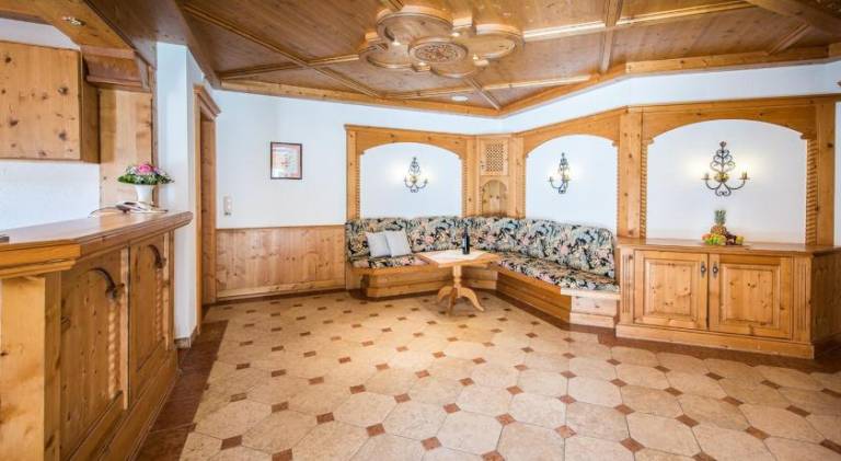 Holiday apartment with sauna & patio — photo 5