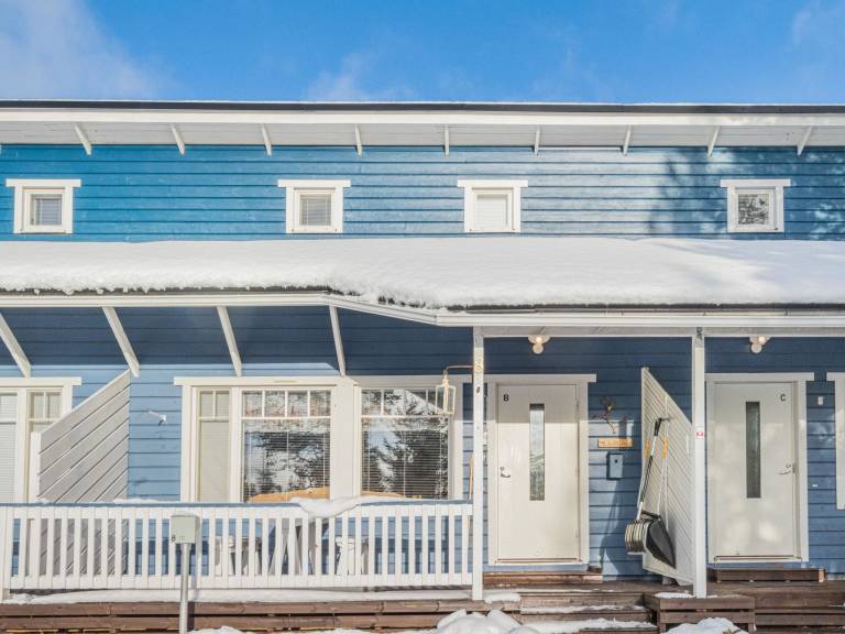 Vacation home with sauna & terrace — photo 2