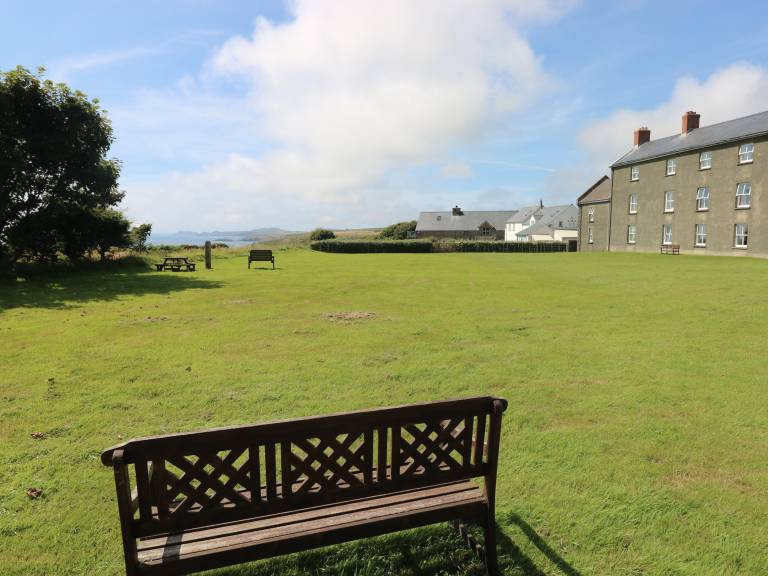 Cottage Solva