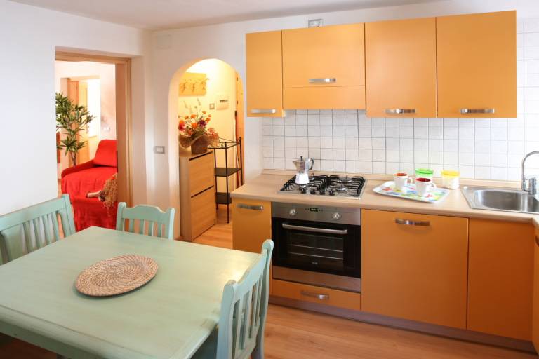 Apartment with 2 rooms for 6 persons — photo 4