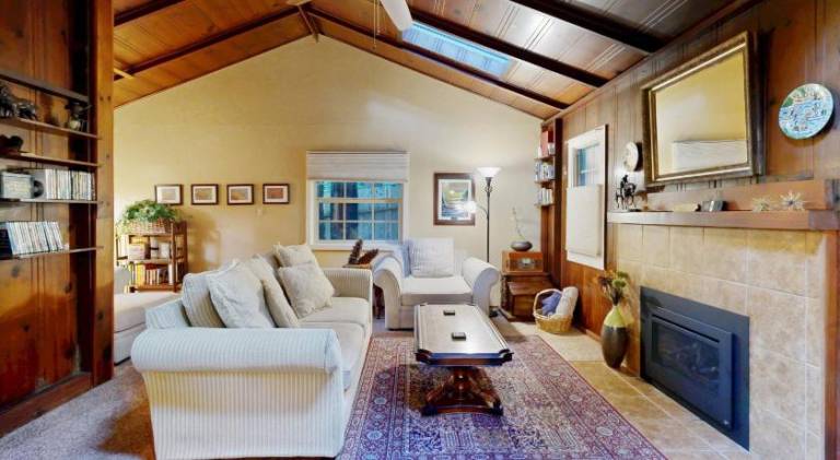 Charming vacation home | Pets allowed — photo 2