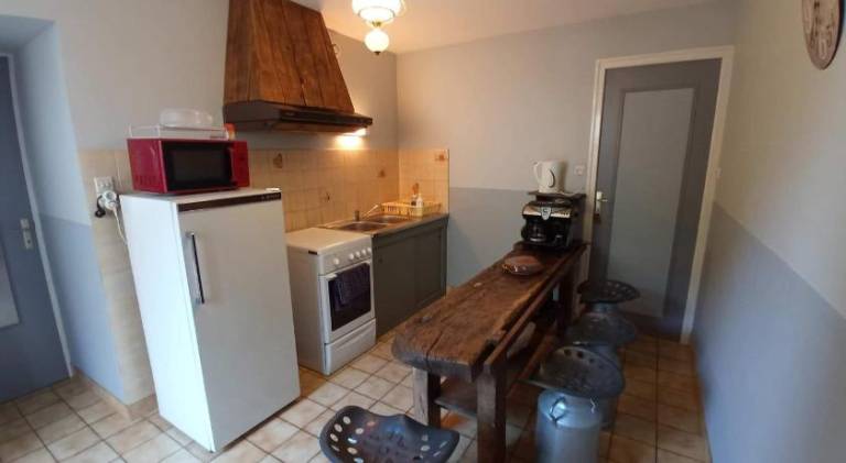 House with 2 rooms for 6 persons — photo 3