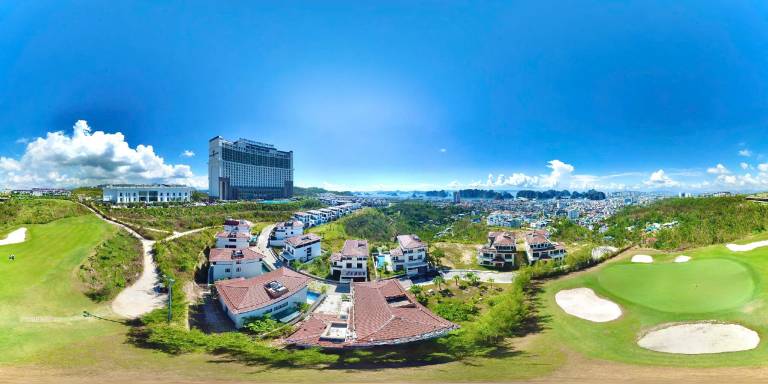 Phoenix Villas 800m 5Br Pool Garden Kitchen 815 in Ha Long