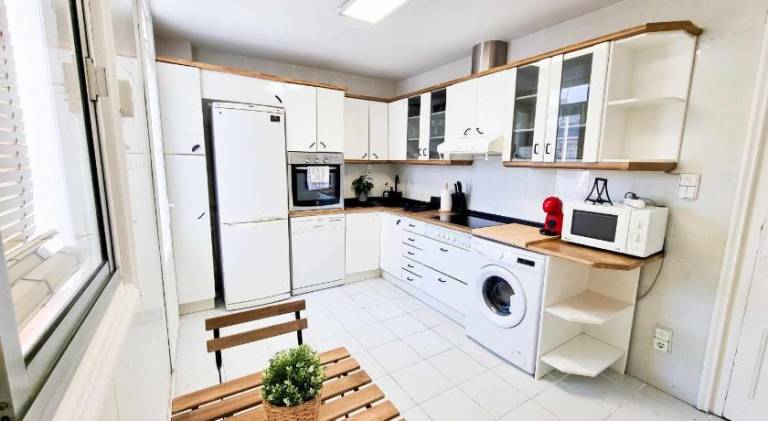 Rental apartment | Close to Cathedral-Basilica of Our Lady of the Pillar | Good for workation | Pet-friendly — photo 5