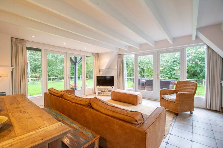 Ample villa with patio & yard | Pet-friendly — photo 2