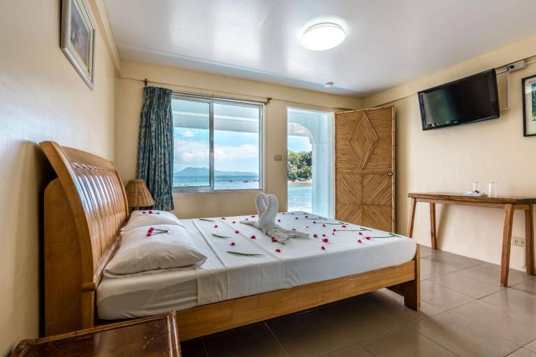 Campbells Beach Resort in Puerto Galera
