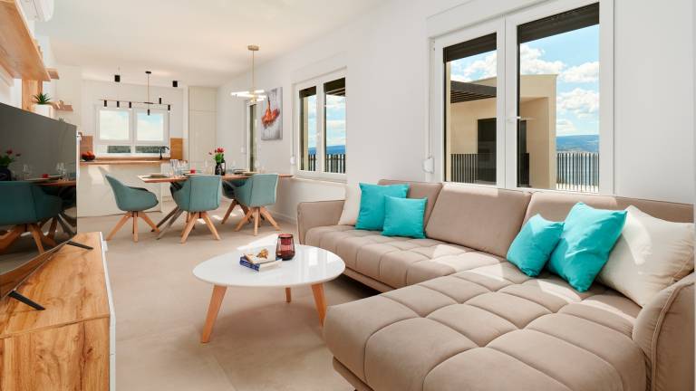 Villa with grill, private pool & patio | Beach view — photo 4
