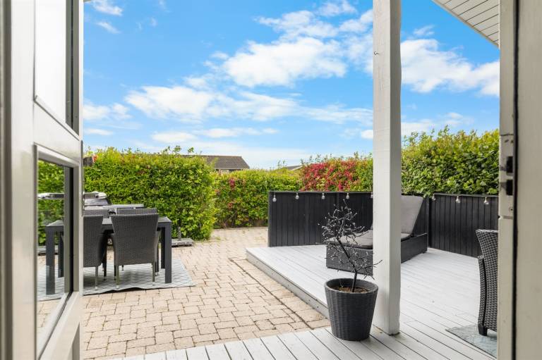 Fully equipped lovely house with BBQ, yard & patio | Pets allowed — photo 3