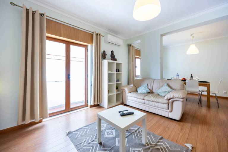 Holiday apartment with fast internet | City view — photo 2
